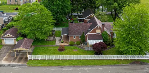 126 Allison Ave, Houston, PA 15342