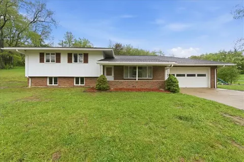 795 Geidel Rd, Ford City, PA 16226