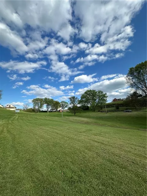 305 Tollgate School Rd, Zelienople, PA 16063