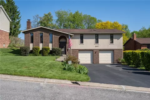207 Manor Ct, Pittsburgh, PA 15241