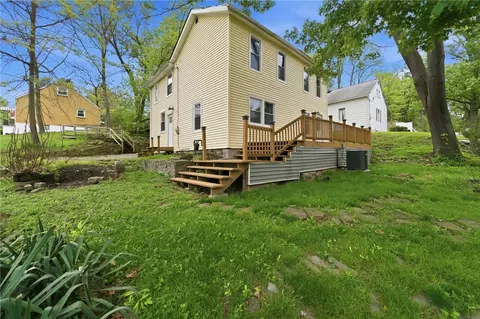 1019 Sherwood Rd, Pittsburgh, PA 15221