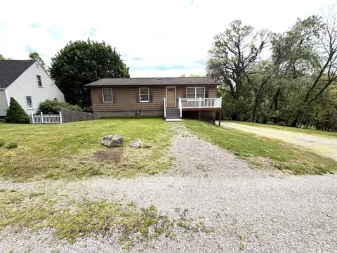 2720 Edna, New Kensington, PA 15068