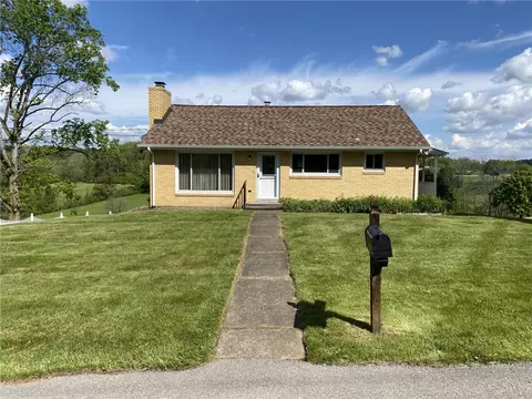 636 Sandy Hl, Valencia, PA 16059