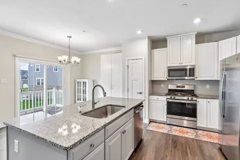 Kitchen - 232 Cranesbill, Mars, PA 16046 photo 1 of 6