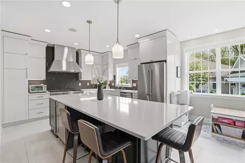 Kitchen - 5151 Trillium Dr, Export, PA 15632 photo 1 of 5