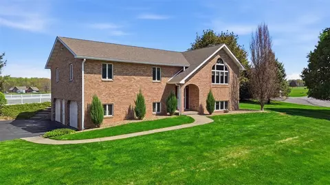 229 Mushrush Rd, Butler, PA 16002