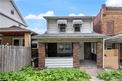 419 Woodward Ave, Mckees Rocks, PA 15136