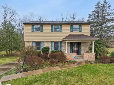 106 Autumn Dr, Trafford, PA 15085
