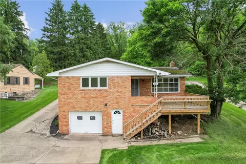 545 Manifold Rd, Washington, PA 15301