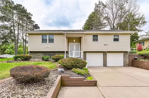 621 Sandy Hill Rd, Irwin, PA 15642