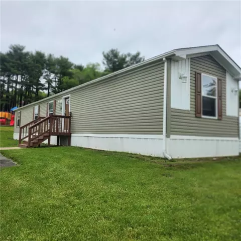 203 Cardinal Dr, Jeannette, PA 15644