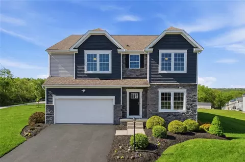 101 Doria Ann Dr, Monaca, PA 15061
