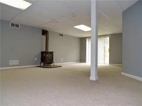 Living - 6767 Mars Crider Rd, Seven Fields, PA 16046 photo 4 of 4