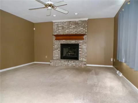 Living - 6767 Mars Crider Rd, Seven Fields, PA 16046 photo 3 of 4