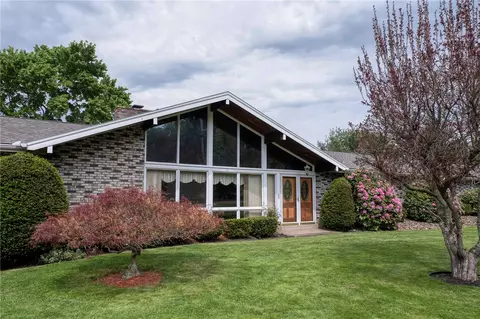 145 Oakhill, Aliquippa, PA 15001