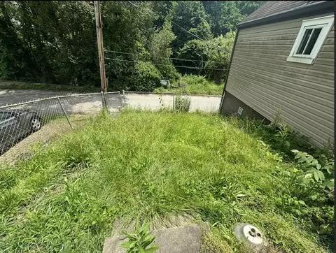 1421 Ridge Ave, Braddock, PA 15104 photo 8