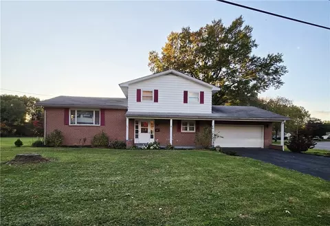 245 Todd Ave, Hermitage, PA 16148