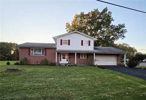 245 Todd Ave, Hermitage, PA 16148