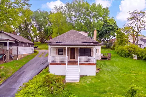 987 Mccoy Rd, Mckees Rocks, PA 15136