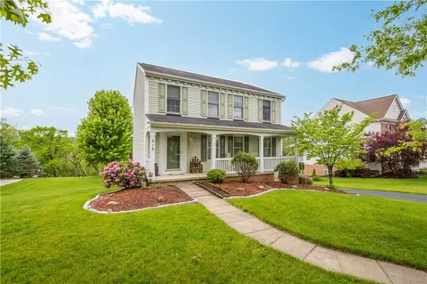 213 Walnut Dr, Eighty Four, PA 15330