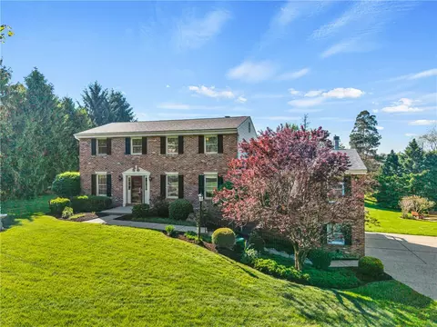 4216 Clendenning Rd, Gibsonia, PA 15044