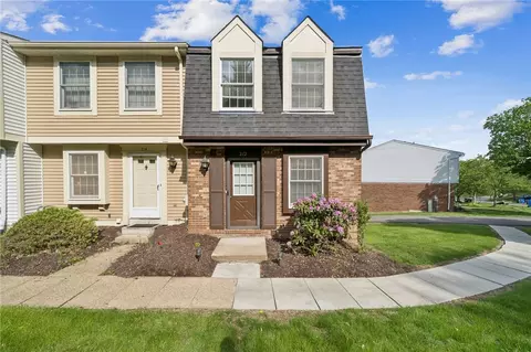 212 Shadowlawn Cir, Pittsburgh, PA 15236