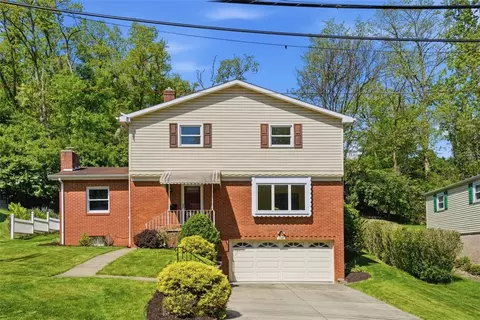 1548 Spreading Oak Dr, Pittsburgh, PA 15220