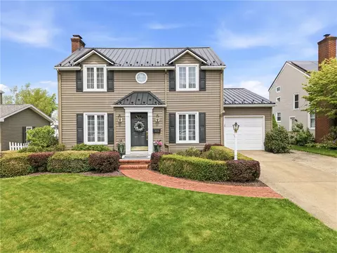 924 Mayfield Rd, Sharpsville, PA 16150