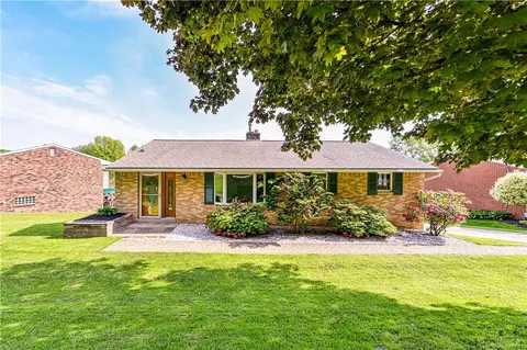129 Franklin Dr, Greensburg, PA 15601