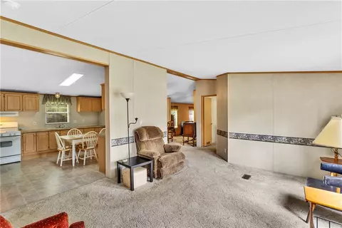 170 Silvis, Export, PA 15632 photo 7