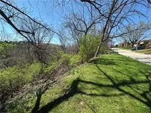 2010 Brookfield Rd, Pittsburgh, PA 15243