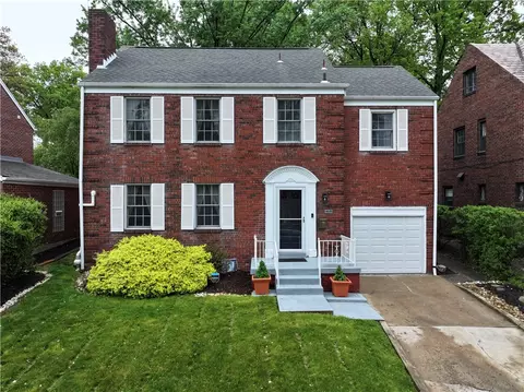 2353 Hollywood Dr, Pittsburgh, PA 15235