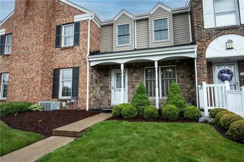 112 Georgetowne Vlg, Indiana, PA 15701
