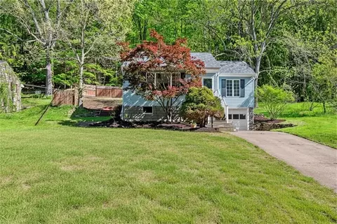 858 Bocktown Rd, Crescent, PA 15046