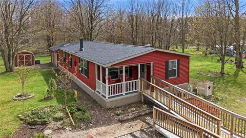 69 S Summit Rd #409, Greenville, PA 16125