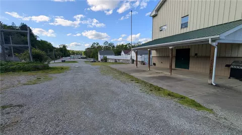 101 Moose Hill Rd, Millsboro, PA 15348