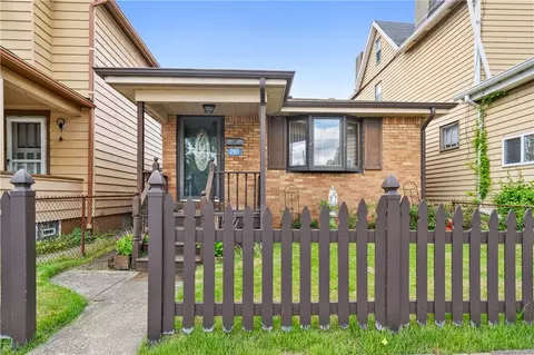 2811 Bowman Ave, Mckeesport, PA 15132