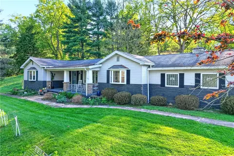 1188 Willowbrook Rd, Belle Vernon, PA 15012