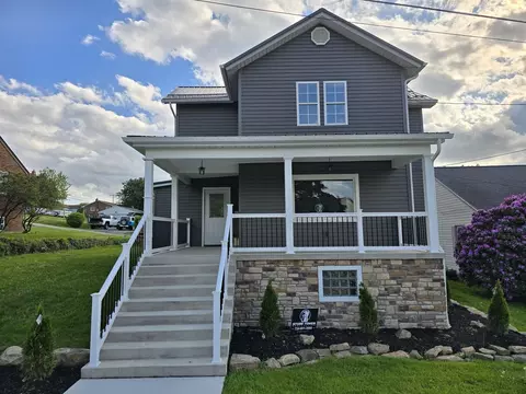 206 Shade St, Derry, PA 15627