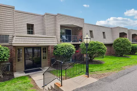 611 Calais #4204, Pittsburgh, PA 15237