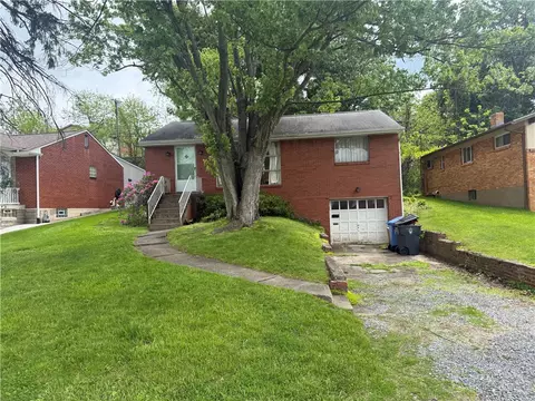 1725 Norsen Dr, Pittsburgh, PA 15243