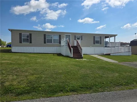 332 Maruca Dr, Mount Pleasant, PA 15666