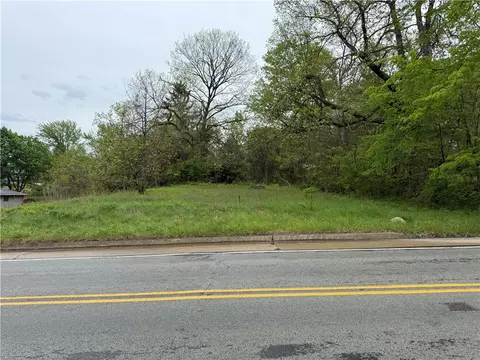 504 Mount Jackson Rd, New Castle, PA 16102