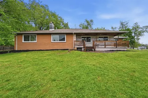 265 Mountain View Rd, Gibsonia, PA 15044