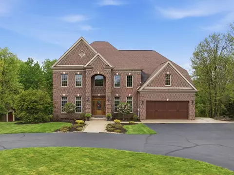 24 S Cowan, Carnegie, PA 15106