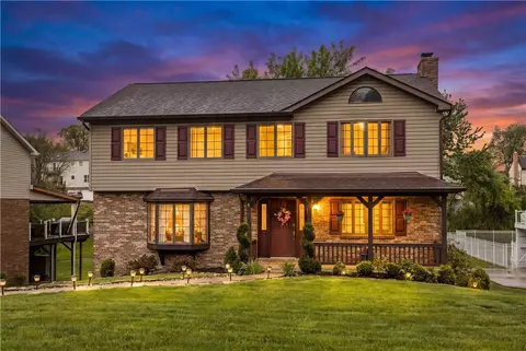 215 Church Dr, Coraopolis, PA 15108