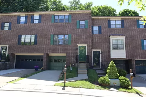 179 London Towne Dr, Pittsburgh, PA 15226