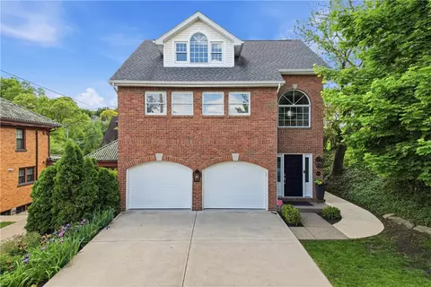 115 Newburn Dr, Pittsburgh, PA 15216