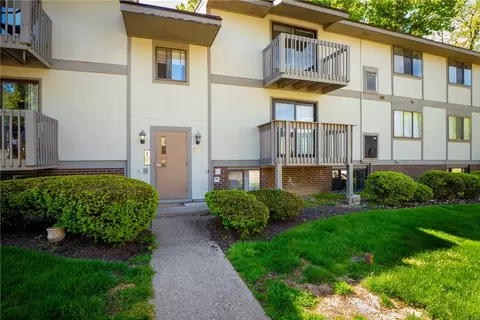 507 Hunters Path Rd #12, Bridgeville, PA 15017