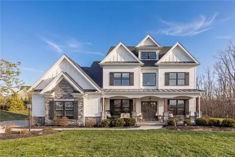 159 Davidson Rd, Mars, PA 16046